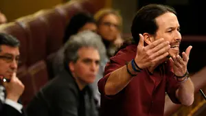 Pablo Iglesias: "Fluye el amor en la política, Pedro, sólo quedamos tú y yo"