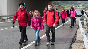 Más de 7.000 personas desafían al mal tiempo en la primera javierada de 2016