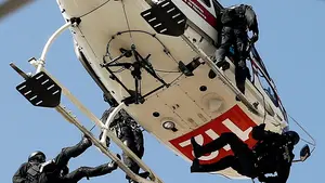 Movilizados dos helicópteros para rescatar a un montañero despeñado en el Valle de Aezkoa