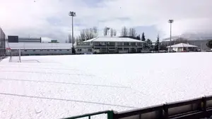 Nevada en las instalaciones deportivas de Tajonar