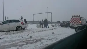 Cuatro atropellados, dos graves, al bajar para ayudar en otro accidente en Legarda