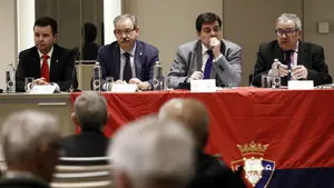 La asamblea m&aacute;s larga de la historia de Osasuna: los socios obligan a la Junta a a&ntilde;adir seis puntos al orden del d&iacute;a