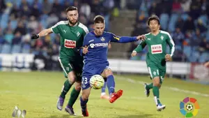 1-1. Inui y Borja Bastón amargan la noche al Getafe