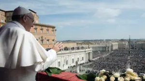 El Papa: "No se puede sentir compasi&oacute;n hacia los animales e indiferencia hacia el sufrimiento del pr&oacute;jimo"