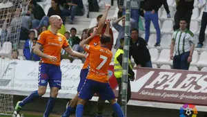 1-2. El Alavés se reencontró con el triunfo y condena al Córdoba