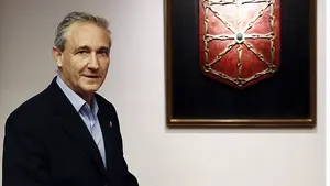 El conflicto entre Navarra y el Estado: el Parlamento pide explicaciones a Aranburu por el impago de 93 millones de euros