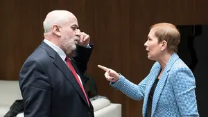 Barkos cree que "no hay problemas" en la matriculación del modelo D, pero las familias podrían impugnar el proceso