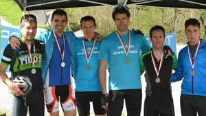 MTorres gana el Team relay con la dedicatoria, "Juan, siempre correrás con nosotros"