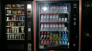 El Gobierno foral supervisará las comidas en los colegios y prohibirá las máquinas 'hipercalóricas'