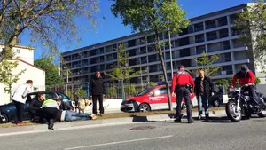 Herido un motorista en Pamplona tras chocar con un coche en la calle Blas de la Serna