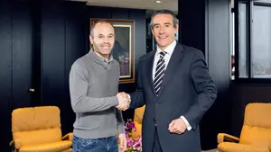 CaixaBank inicia una campaña con Andrés Iniesta para conceder 4.000 millones en préstamos al consumo