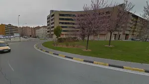 Se solicita colaboración ciudadana por un atropello a una mujer en silla de ruedas en la Rochapea