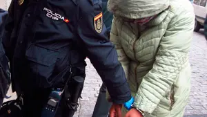 La mujer acusada de intentar matar a sus hijos tir&aacute;ndolos por la ventana dice no recordarlo