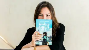 Una escritora navarra gana el Premio Literario La Caixa "Plataforma de novela juvenil"