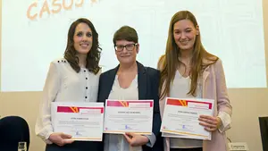 El Colegio de Médicos de Navarra entrega los premios del III Certamen de Casos Clínicos para MIR