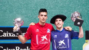 El guipuzcoano Aitor Mendizábal gana la final de segunda en el frontón Labrit