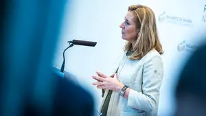 La parlamentaria del PP Ana Beltrán demandará a Eduardo Santos (Podemos) por acusarle de “mentirosa”