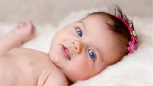 Lucía y Aimar, los nombres más frecuentes entre los bebés nacidos en Navarra en 2015