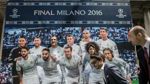 El Real Madrid se concentra en Mil&aacute;n bajo el grito de "Cristiano, Cristiano"