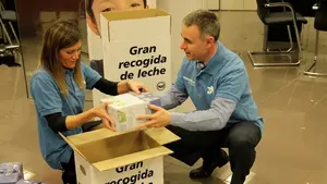 'Ningún niño sin bigote' supera el millón de litros de leche recogidos en toda España
