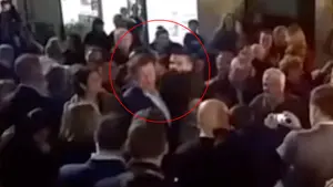 La agresión de un joven de 17 años a Mariano Rajoy en Pontevdra