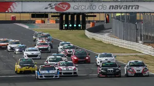 El Circuito de Navarra acoge este fin de semana cuatro campeonatos y más de cien pilotos