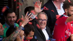 Luis Sabalza emocionado en la celebraci&oacute;n: "Voy a seguir con Osasuna hasta que me muera"