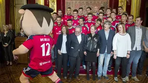 La tregua política por el ascenso de Osasuna no dura ni veinticuatro horas