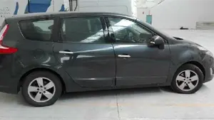 Hacienda saca a subasta en Navarra dos coches por 7.400 y 8.900 euros