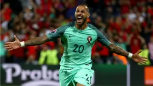 0-1. Un gol de Quaresma al final de la prórroga mete a Portugal en cuartos