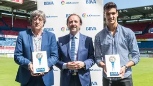 Enrique Martín y Mikel Merino, los mejores del mes de junio para La Liga