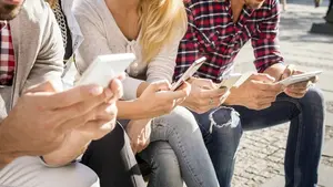 Así se queja Navarra: las compañías de teléfono y de luz se llevan la mayor parte de las reclamaciones