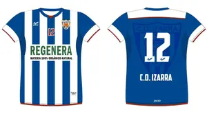 El Izarra presenta su nueva camiseta para la temporada 2016-17 en la Segunda B