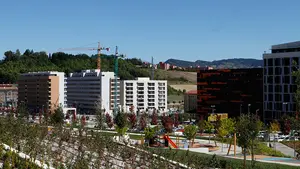 Urbanismo analizará la licitación de la parte de obra pendiente de la plaza Central de Lezkairu, en Pamplona