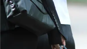 Detenido un vecino de Tudela por robar un bolso con más de 1.000 euros en efectivo