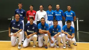 Ezkurdia - Zabaleta, única pareja navarra en el torneo Bizkaia del 5 y medio