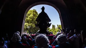 El 1 de enero ya est&aacute; aqu&iacute;: la Cofrad&iacute;a San Saturnino inaugura la escalera de San Ferm&iacute;n