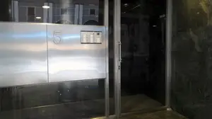 La Audiencia mantiene en prisión a los cinco investigados por la supuesta violación de una joven en Pamplona 