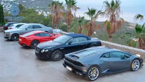 Momento de la detención del multimillonario traficante de armas en su mansión de Ibiza