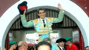 Puerta grande para Francisco Marco en Estella con toros de Miura y Pablo Hermoso de Mendoza