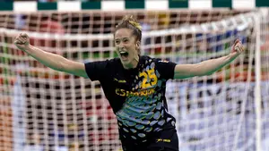 La navarra Nerea Pena, con 8 goles, pone a las 'guerreras' de España camino de los cuartos de final