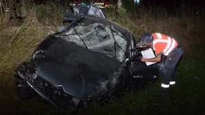 Una familia de Tudela resulta herida al volcar su coche en la autovía a su paso por Fontellas