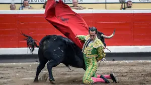 Cierre sin orejas pero con dos destacados toros de Jandilla en Bilbao
