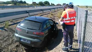 Un vecino de Tudela se queda dormido al volante y se sale de la vía en Fontellas