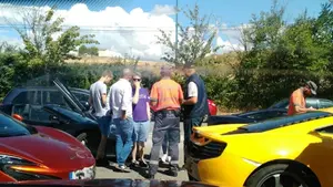 Carrera de 'aviones': 1.800 euros de multa para tres McLaren que circulan por Navarra