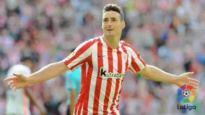 El Athletic se impone con dos goles de Aduriz y deja al Valencia con cero puntos en cuatro partidos