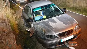 Conduce borracho por Olite, tiene un accidente, cuadriplica la tasa de alcohol y falta al respeto de los agentes