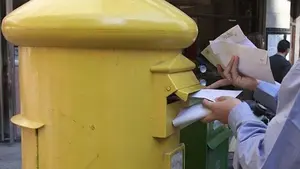 Los recortes en Correos ponen en peligro más de 200 puestos de trabajo en Navarra y varias oficinas de diferentes localidades