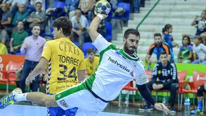 Gran victoria del Helvetia Anaitasuna en la pista del Villa de Aranda, con ocho goles de Ander Ugarte