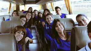 Desvalijan el autobús del Txantrea FS mientras jugaban en Navalcarnero: los ladrones les han robado las tablets y los teléfonos